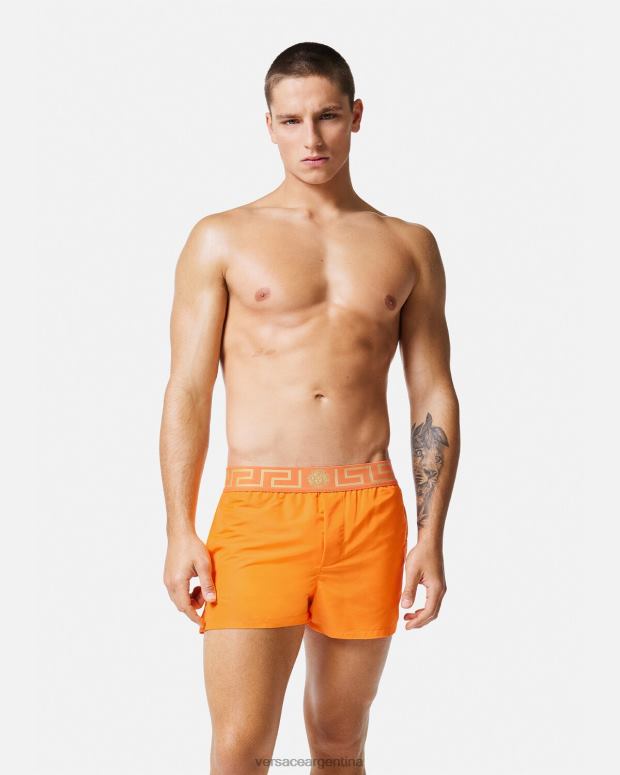 hombres Versace naranja shorts de baño con borde de greca ropa interior y ropa de playa 4F6041812