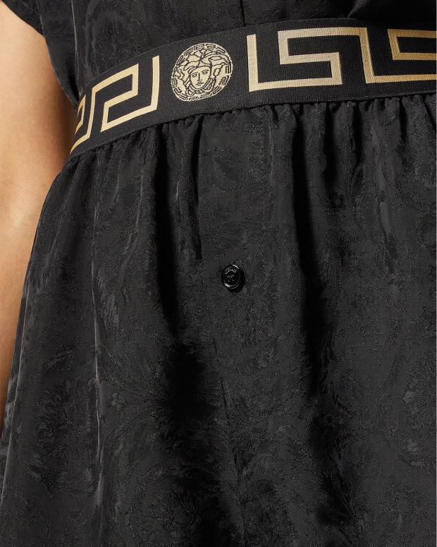 mujer Versace negro y gris shorts de pijama con borde barroco y greca ropa interior y ropa de playa 4F6041025